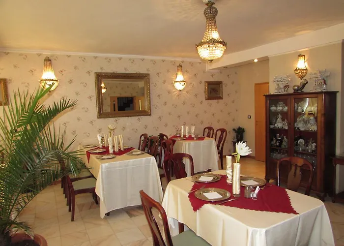 Dinu Casa de hóspedes