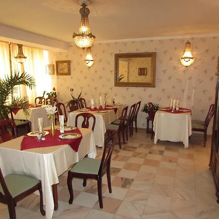 Dinu Pensjonat 3*